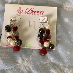 Premier Designs Hot hot hot earrings